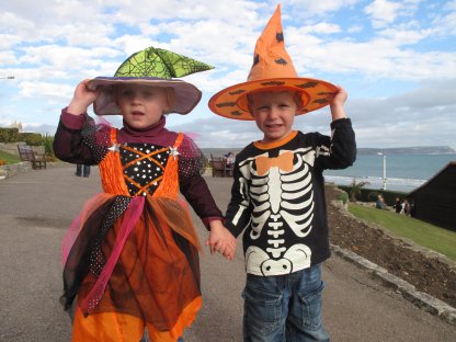 WEYMOUTH: Fun in the gardens for young witches and ghosts WEYMOUTH: Fun in the gardens for young witches and ghosts